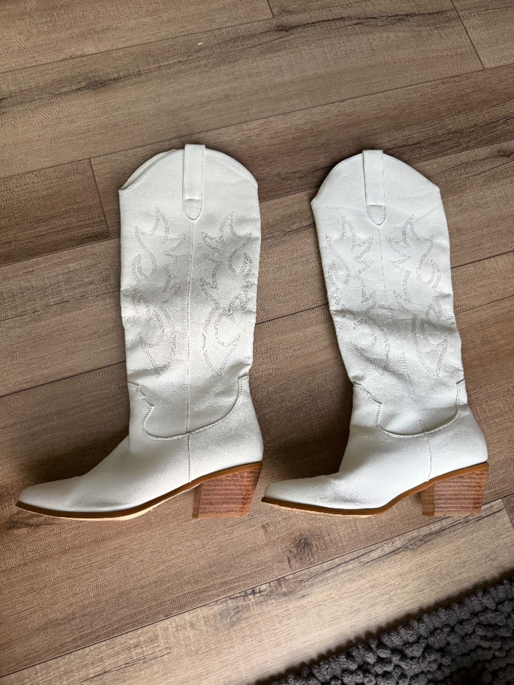 Amaya Western Boots Altar'd state